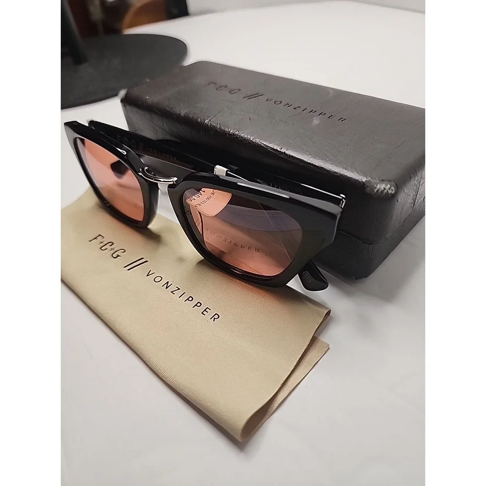 VonZipper Jinx Sunglasses Black with Rose Amber Gradient Lenses‎ Cat Eye